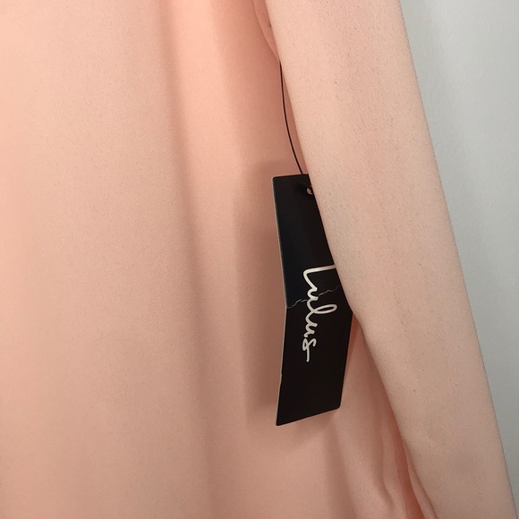 NWTS - Lulus || XL || peach ruffle mock neck tie - Picture 4 of 9
